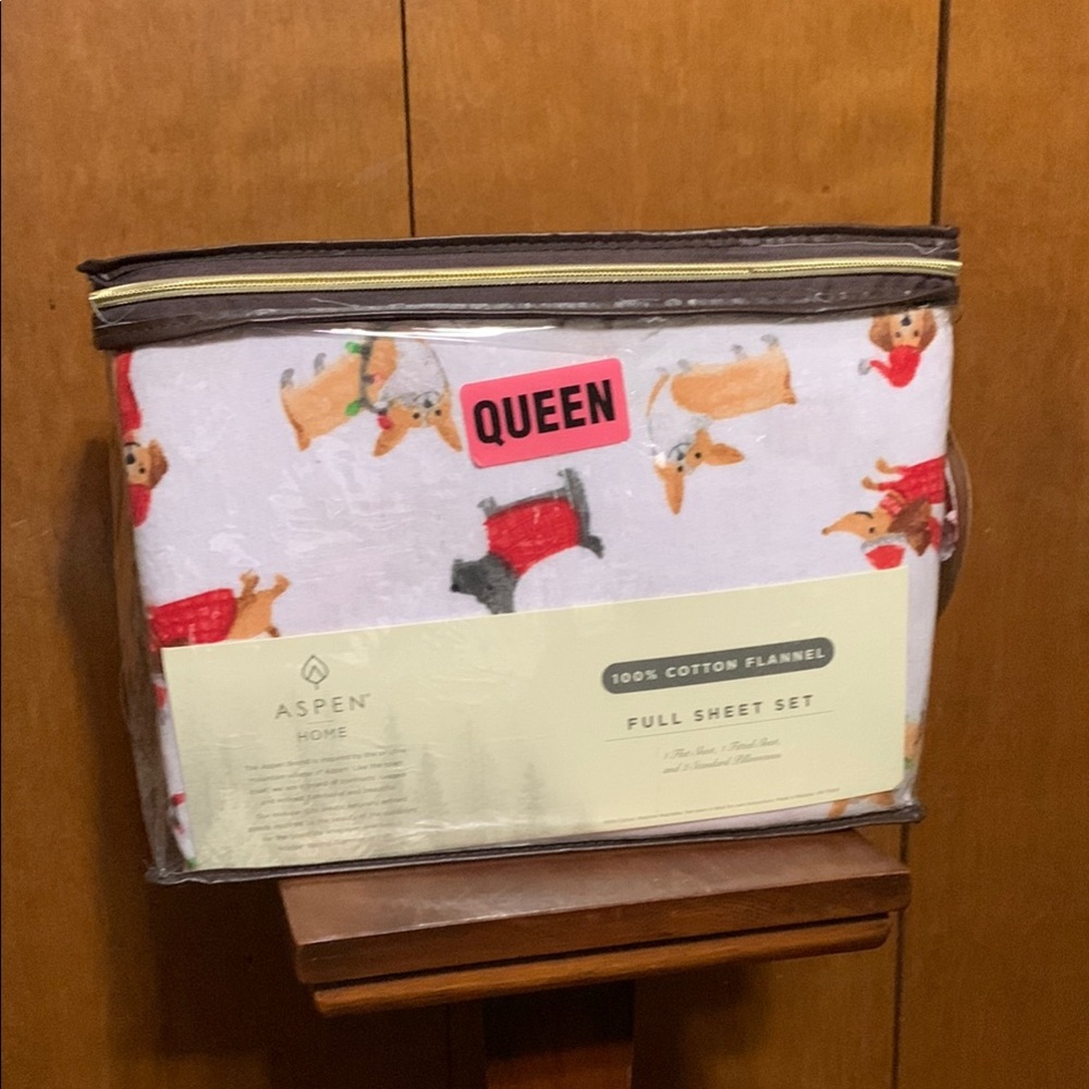 Aspen Home - Queen Flannel Sheet Set with Dog Print 🆕🐶